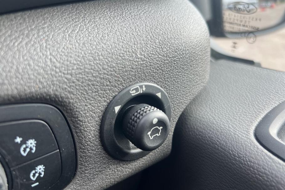 Used FORD TRANSIT WP75FWO 32