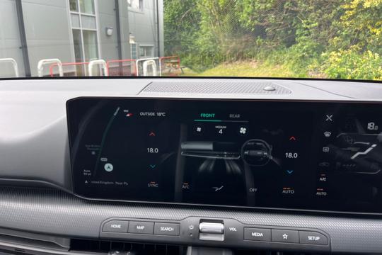 Kia K4 Photo autoimg-abf13956f0a4df6e52efa41dd5700f0762f11c3c.jpg