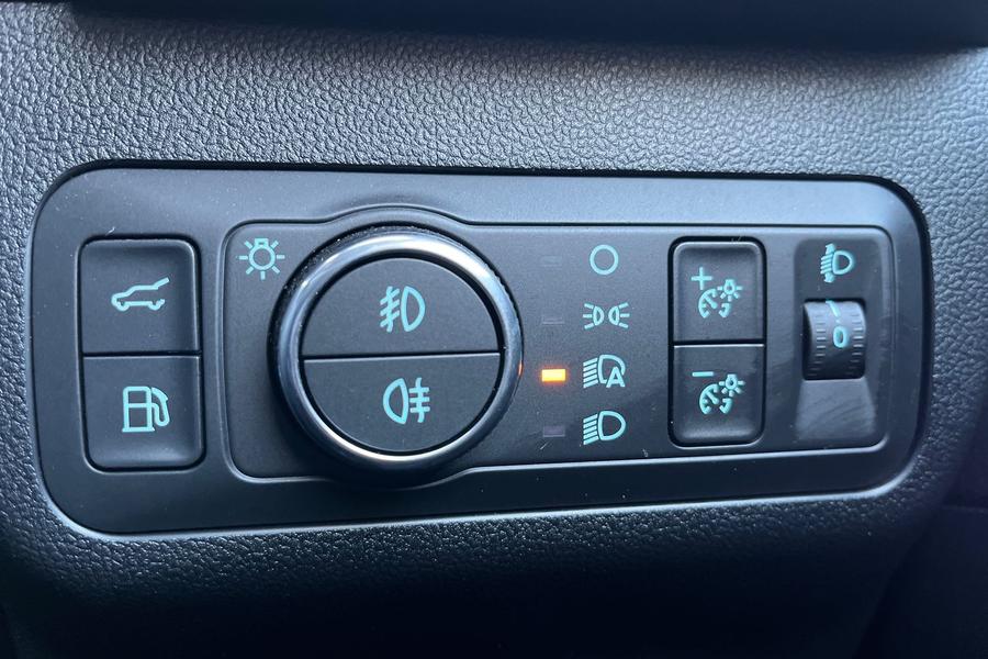 Ford KUGA Photo autoimg-abfada22c5a3467d6b5b38913b0dd9187a5fd95f.jpg