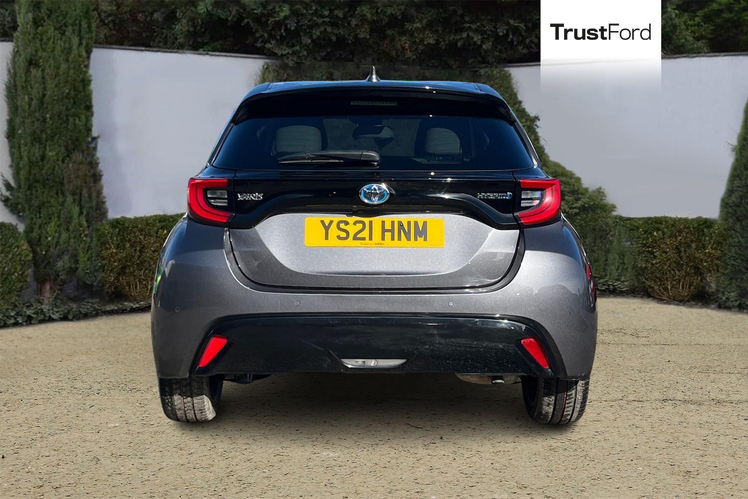 Toyota YARIS Photo 6