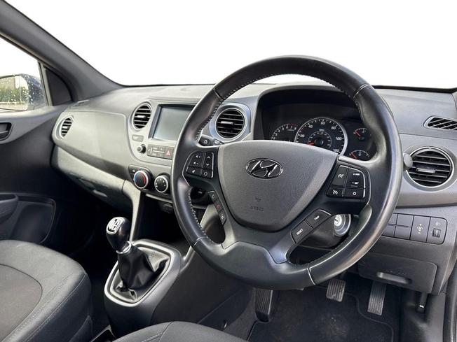 HYUNDAI i10 Photo 6