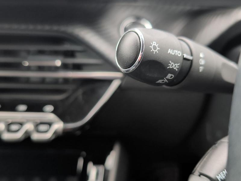 Used Peugeot 208 NV70KYT 23