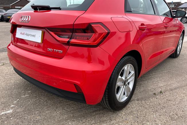 AUDI A1 Photo 32