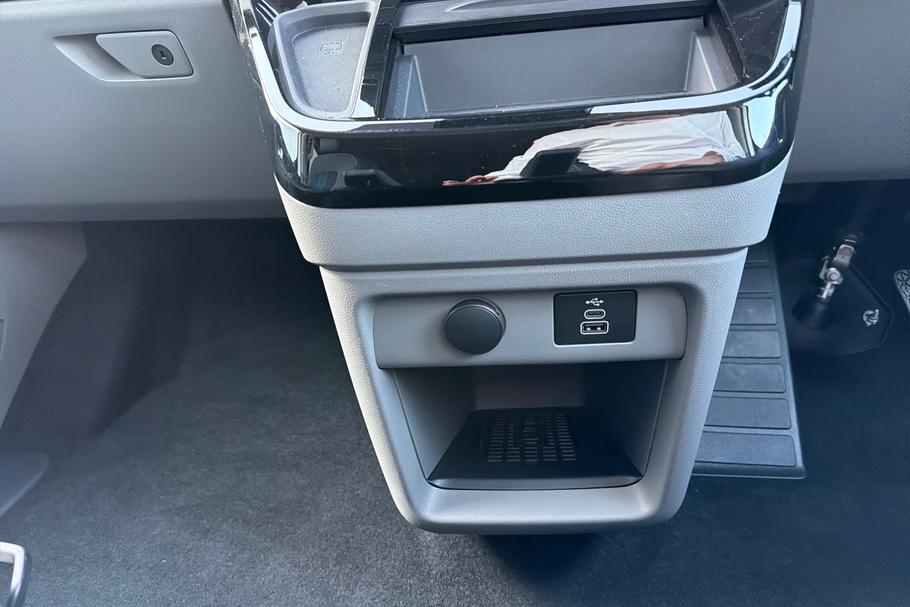 Used Ford TRANSIT CUSTOM LD26WOY 28