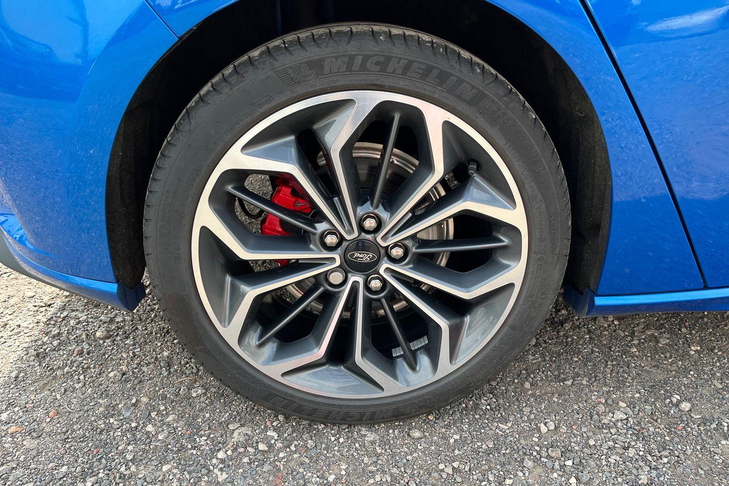 Ford Focus Photo 24