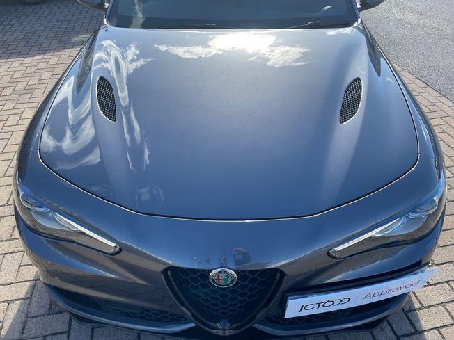 ALFA ROMEO Giulia Photo 45