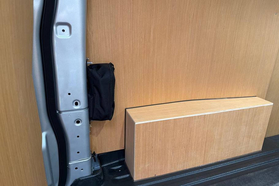 Used FORD E-TRANSIT CUSTOM HK75BYR 24
