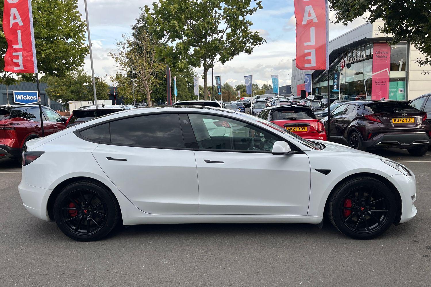 TESLA MODEL 3 Photo 35