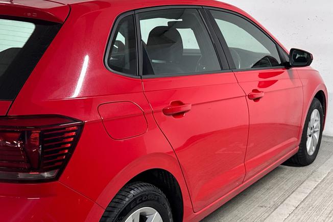 VOLKSWAGEN Polo Photo 28
