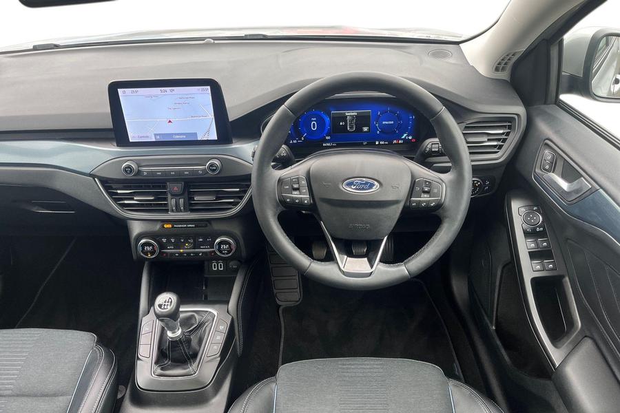 Ford FOCUS Photo autoimg-ac15fcbb7d8587e447890882a9d8d63f79a0d252.jpg