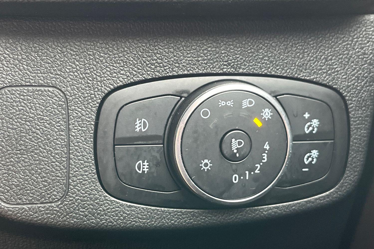 Ford FOCUS Photo 33