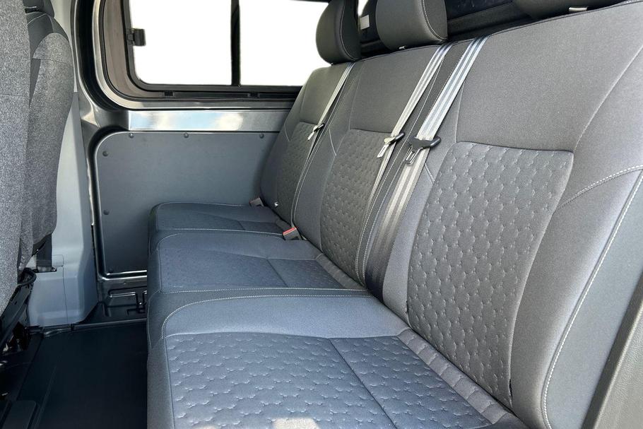 Used Ford TRANSIT CUSTOM YO25URD 12
