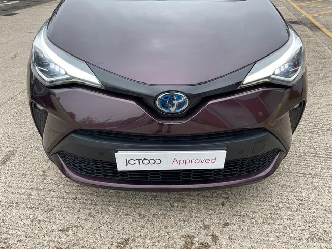 TOYOTA C-Hr Photo 22