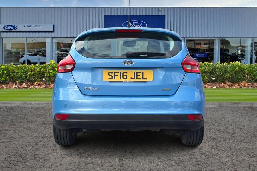 Ford Focus Photo autoimg-ac292ce36f0cb05616606b024bec9c4d6638be60.jpg