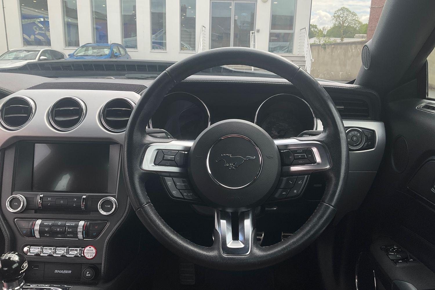 Ford MUSTANG Photo 11