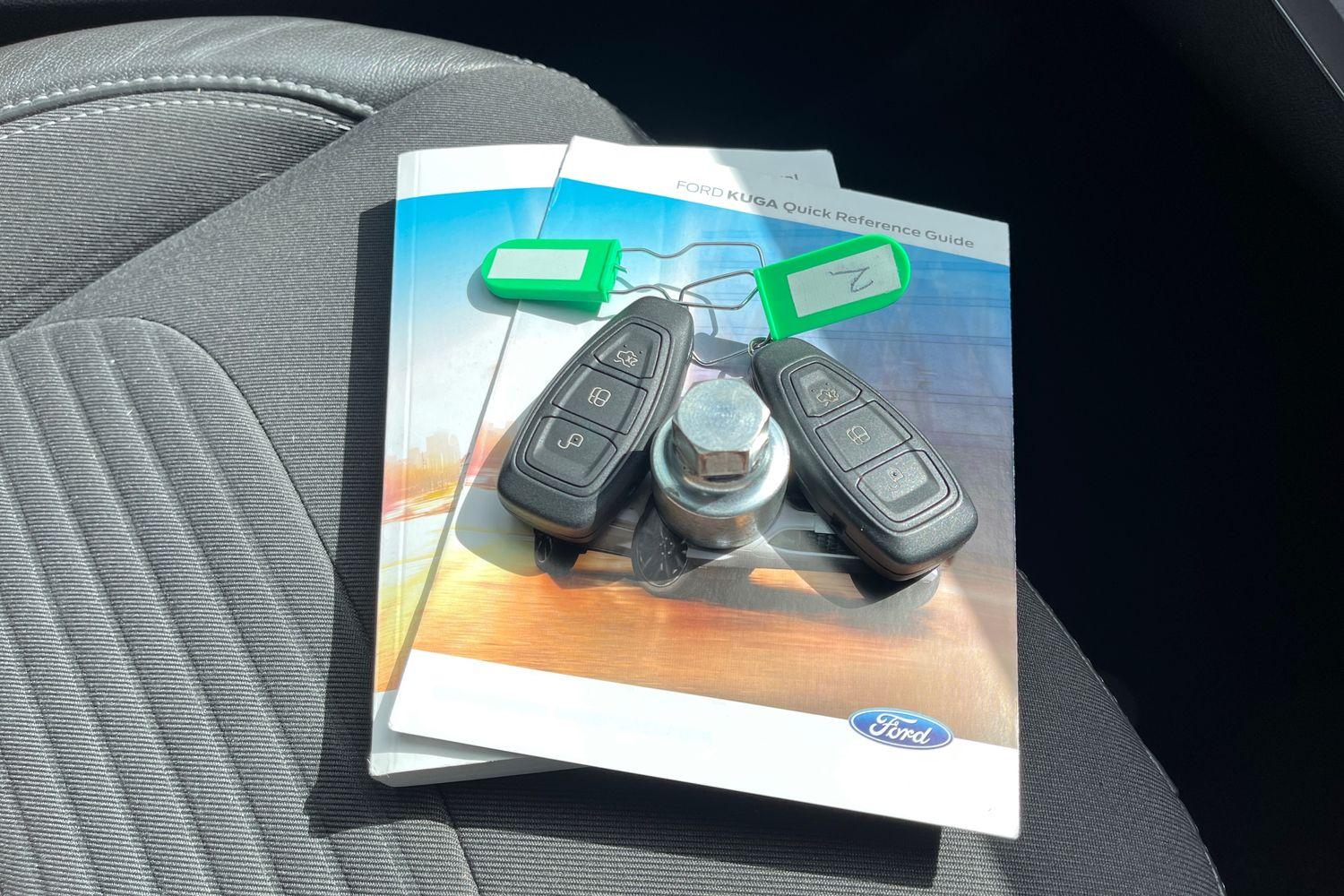 Ford KUGA Photo 21