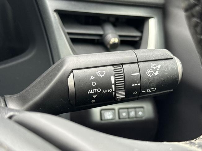 LEXUS Ux Photo 50
