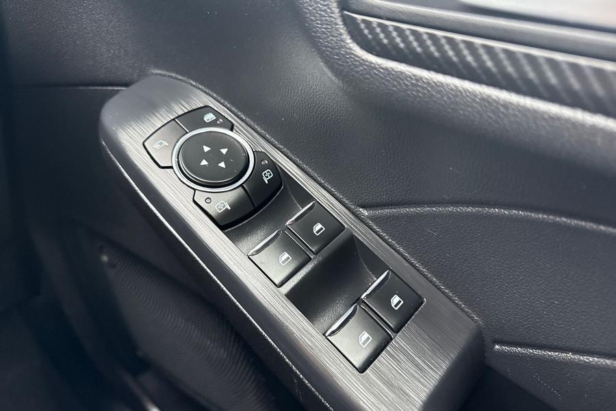 Ford KUGA Photo autoimg-ac3f5358927e4d1c963602d2bbeaa73c67f06252.jpg