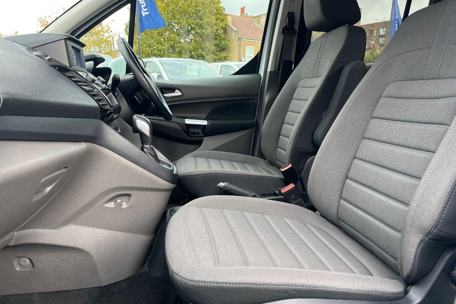 Ford Tourneo Connect Photo 18