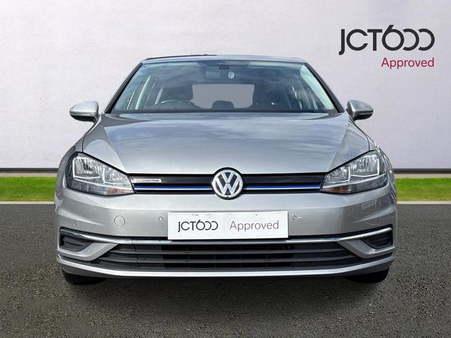 VOLKSWAGEN Golf Photo 8