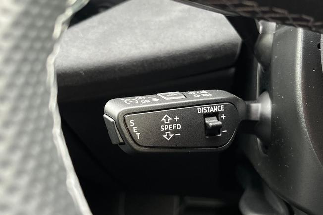 AUDI  S3 Saloon Photo 59