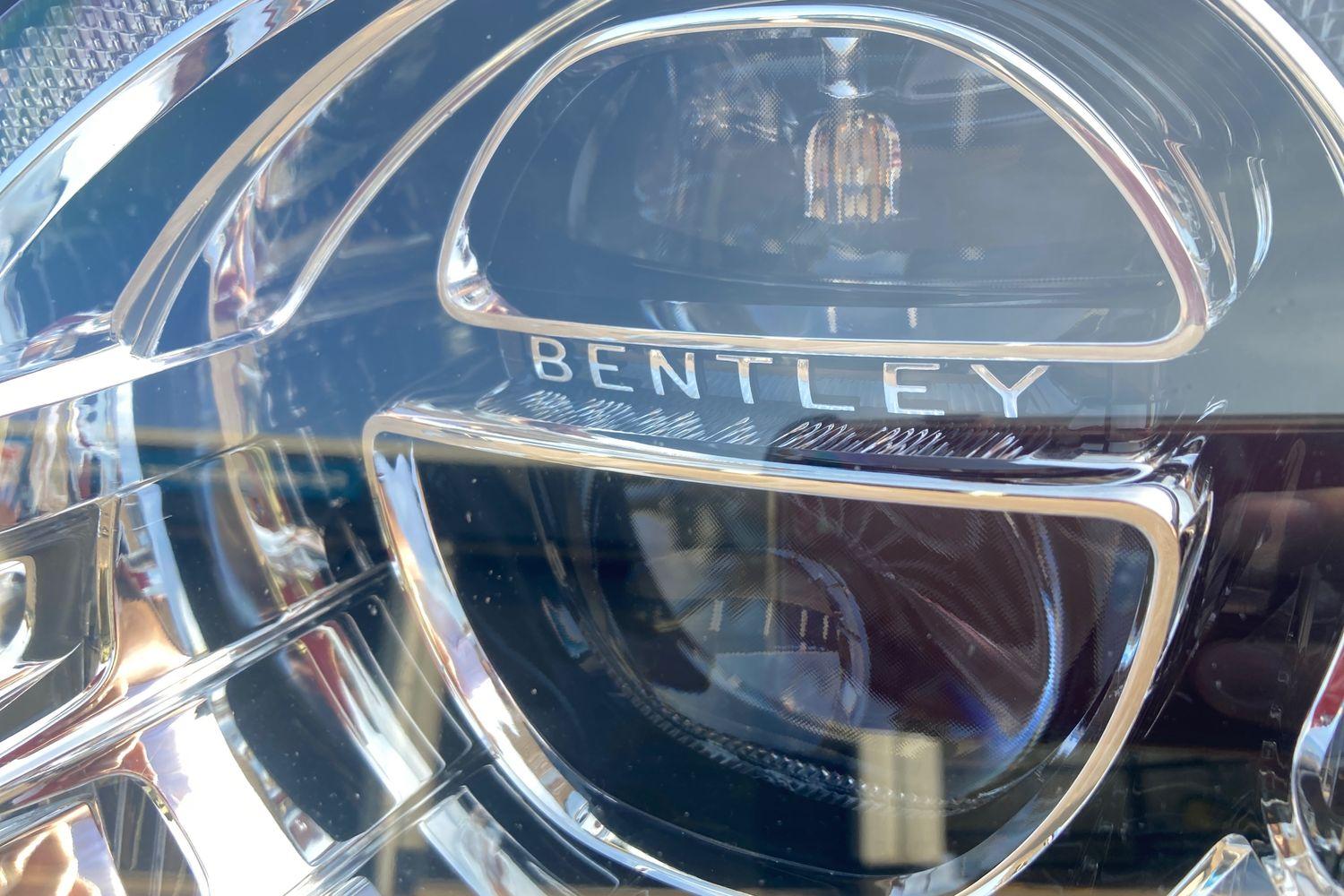 Bentley BENTAYGA Photo 35