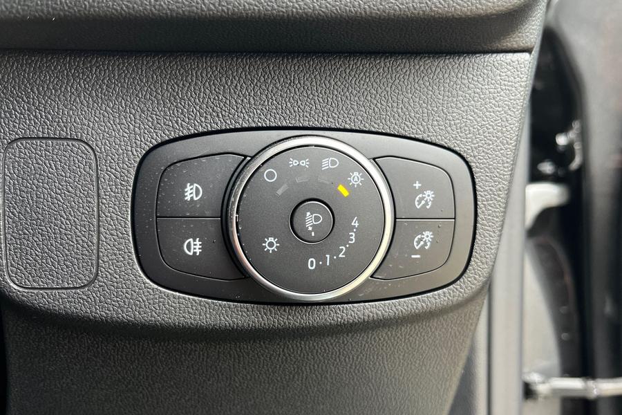 Ford Focus Photo autoimg-ac4e4c0460bffa197c79527fcaf487f75326836b.jpg