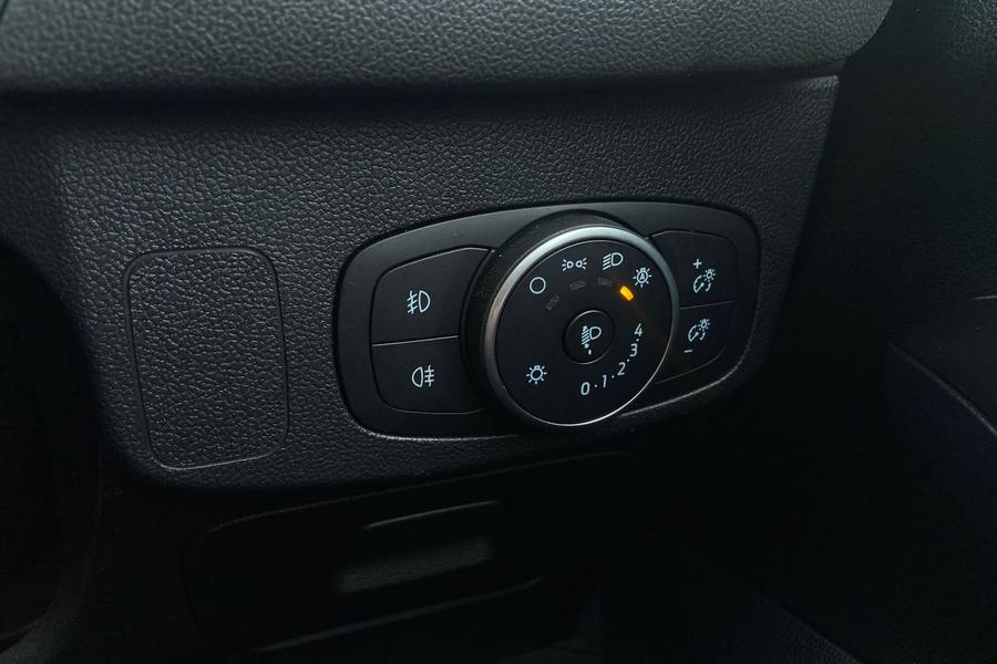 Ford FOCUS Photo autoimg-ac4ea5207f1e748fc2833a1bf2a2437e8e10bd47.jpg