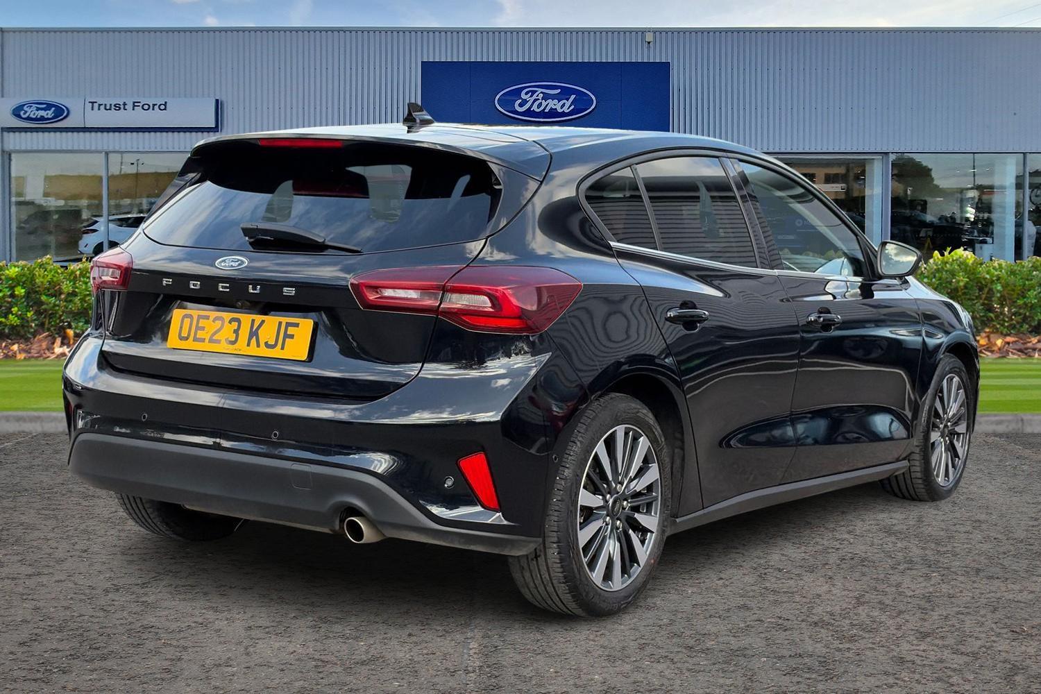 Ford FOCUS Photo 3