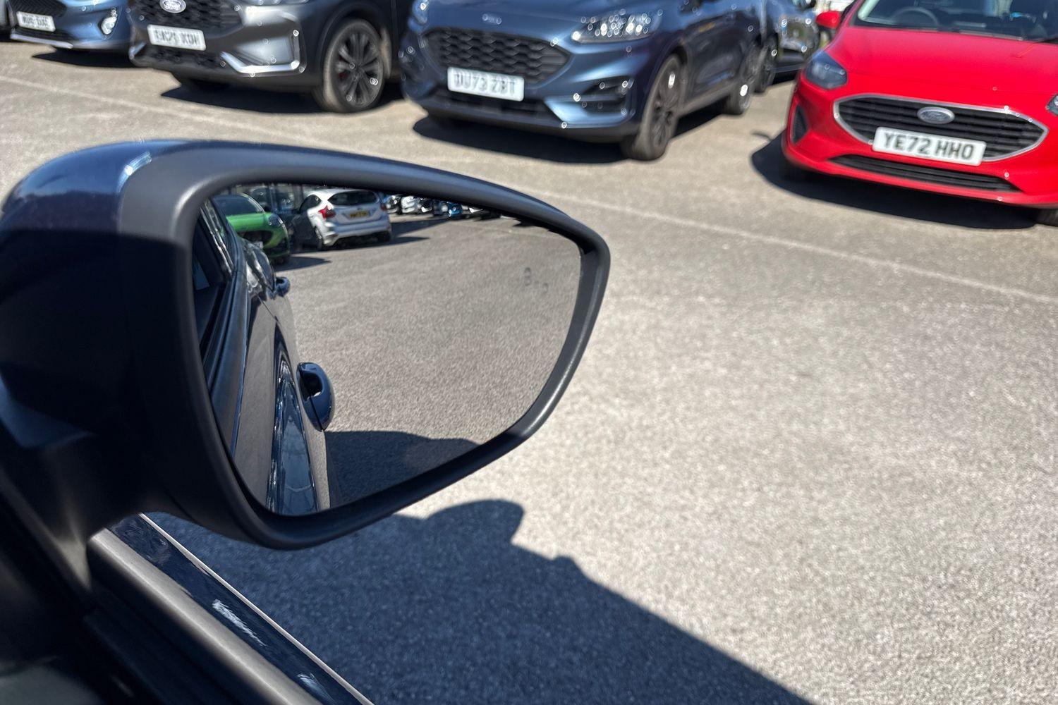 Ford FOCUS Photo 22
