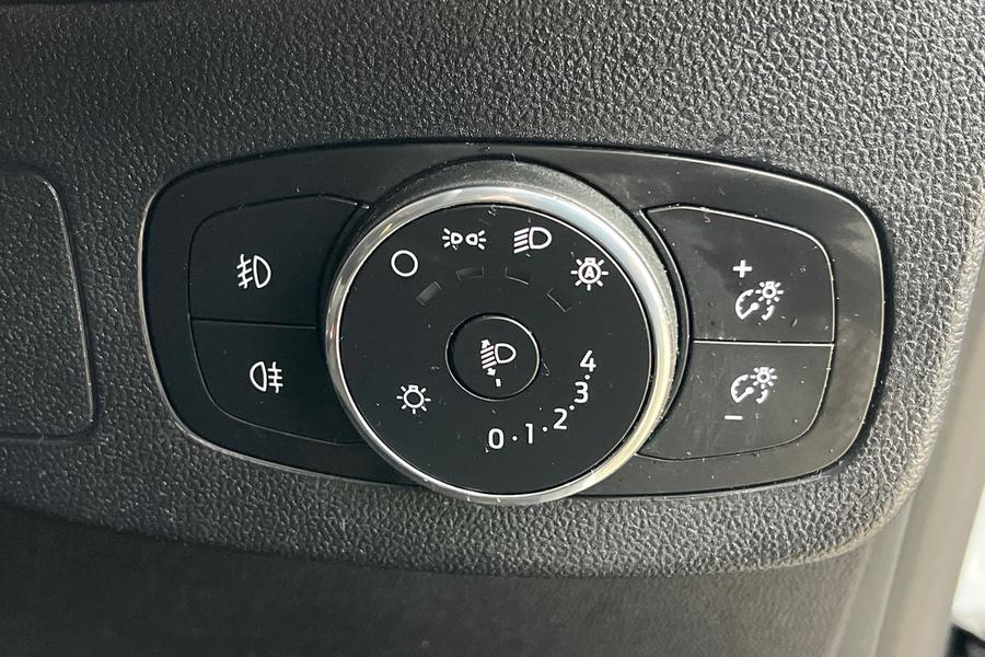 Ford PUMA Photo autoimg-ac578f2579a69cd3425c0c37cfd41b89e28a2ad6.jpg