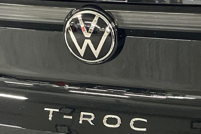 VOLKSWAGEN T-Roc Photo 27
