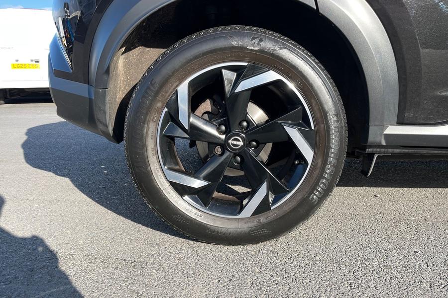 Nissan JUKE Photo autoimg-ac5d7759db4aef95f0b17246b93d5d16b6a41f30.jpg