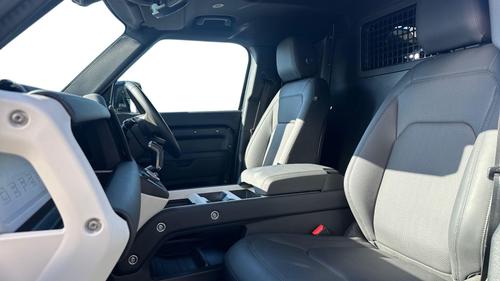 Land Rover Defender Photo autoimg-ac5ec467d9e45d873737f07fa7a402fb92d28fe1.jpg