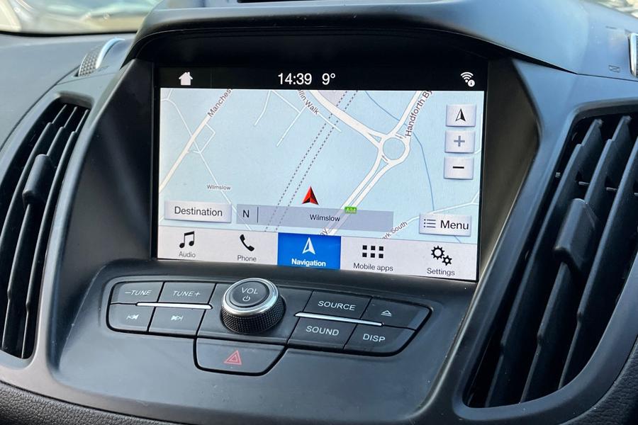Ford Kuga Photo autoimg-ac6215048f0213f706fce15175a5a572efbd28a6.jpg