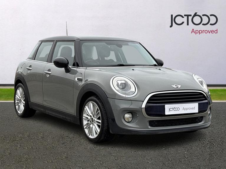 Used 2017 MINI Cooper 1.5 Cooper Hatchback 5dr Petrol Manual Euro 6 (s/s) (136 ps) Grey at JCT600