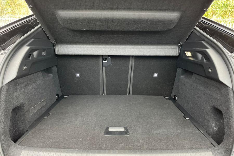 Peugeot E-3008 Photo autoimg-ac64b948b1a8a72cfe62c517f99d01fd2158b424.jpg