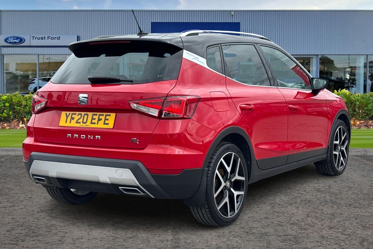 SEAT ARONA Photo 3