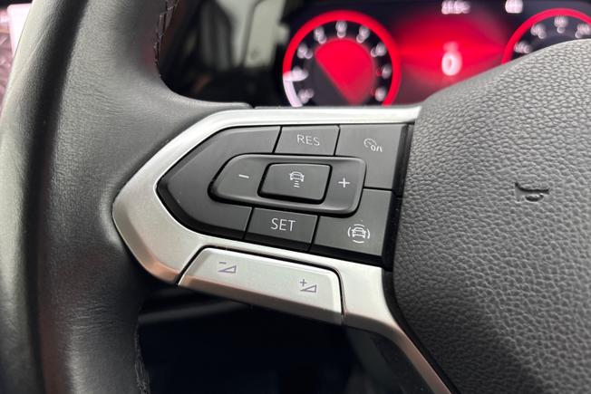 VOLKSWAGEN GOLF Photo 16