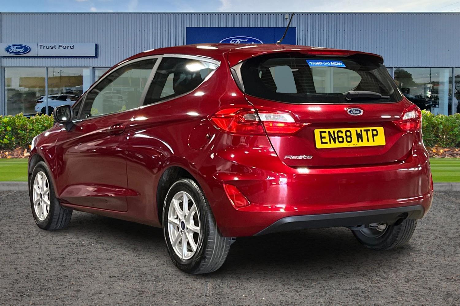 Ford FIESTA Photo 1