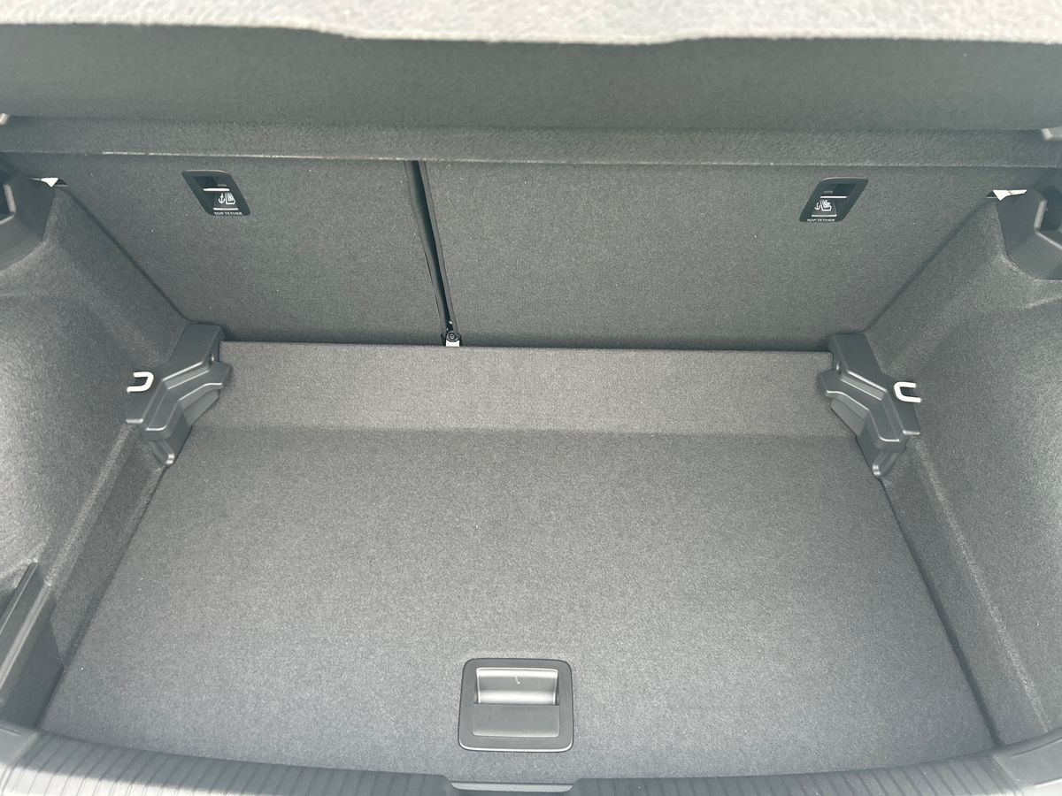 Volkswagen Polo Photo autoimg-ac6df9ced0387a3bbce4829a76ff320b7c5c3420.jpg