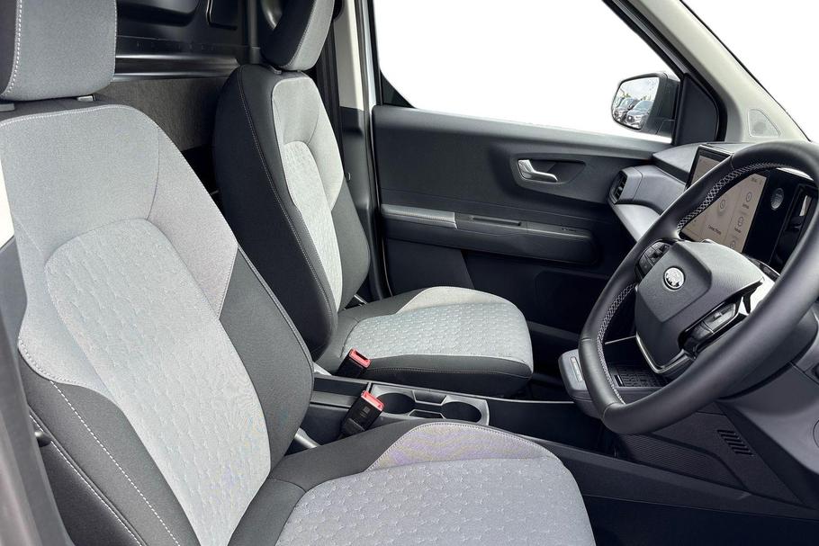 Used Ford E-TRANSIT COURIER YS26NJO 11
