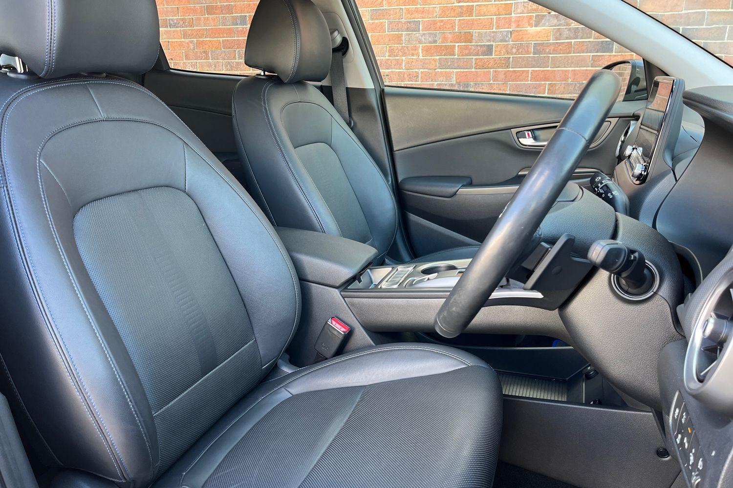 Hyundai KONA Photo 16