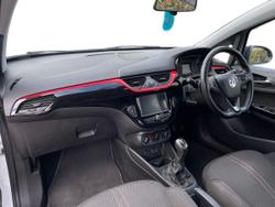 VAUXHALL Corsa Photo 2