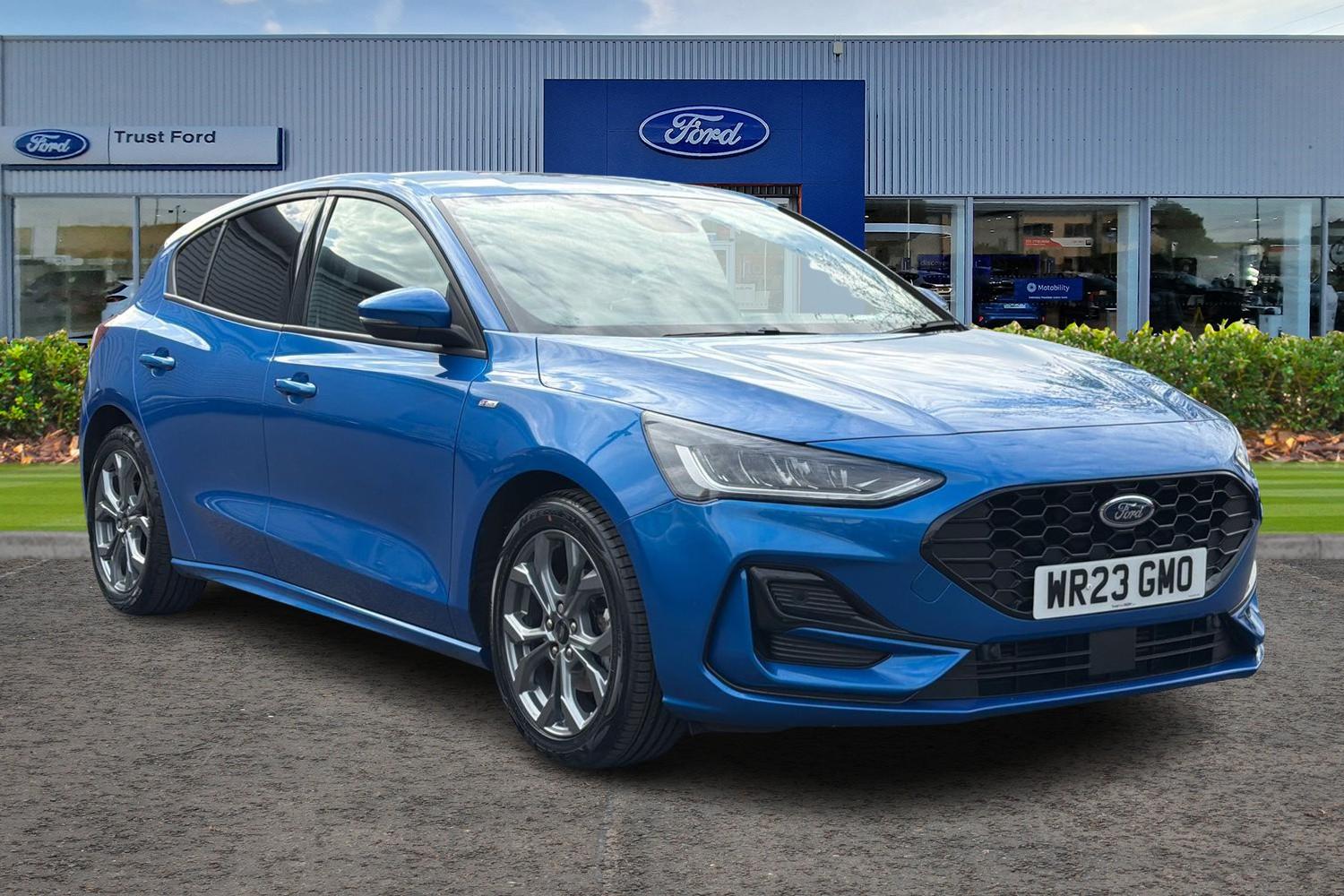 Ford FOCUS Photo 0