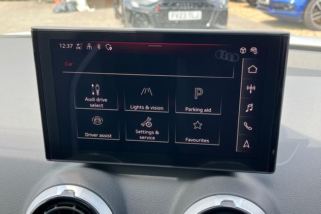 AUDI Q2 Photo 29