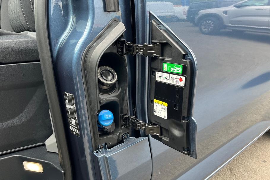 Used Ford TRANSIT CUSTOM WN75AOW 37