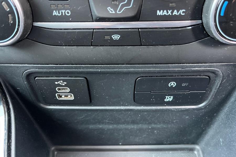 Ford ECOSPORT Photo autoimg-ac813e10e39ef8fb9c33d7ff1e5e1aec67615266.jpg