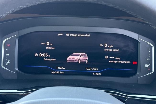 VOLKSWAGEN Touran Photo 15