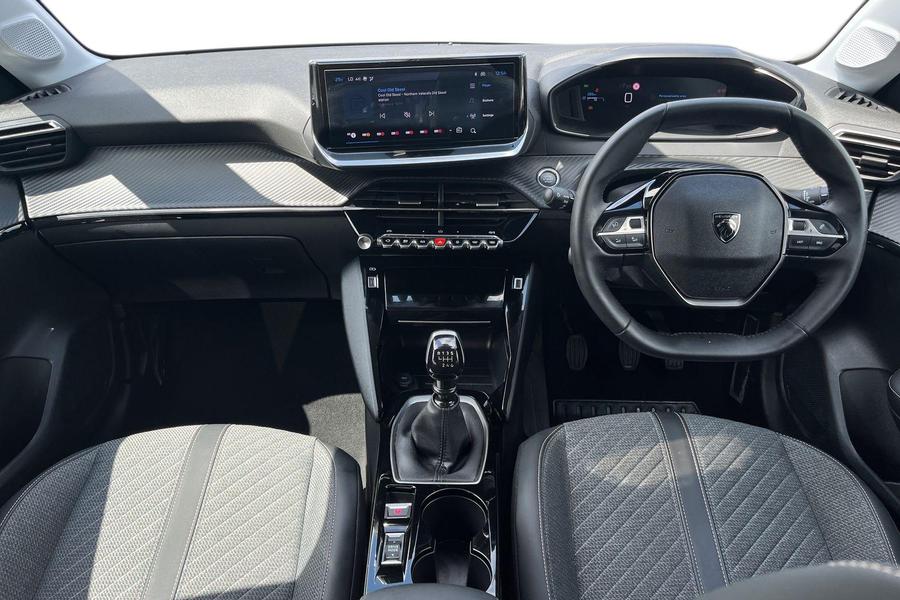 Peugeot 208 Photo autoimg-ac8bbaa17e0894eaec96a0d052636ea031e8e5ce.jpg